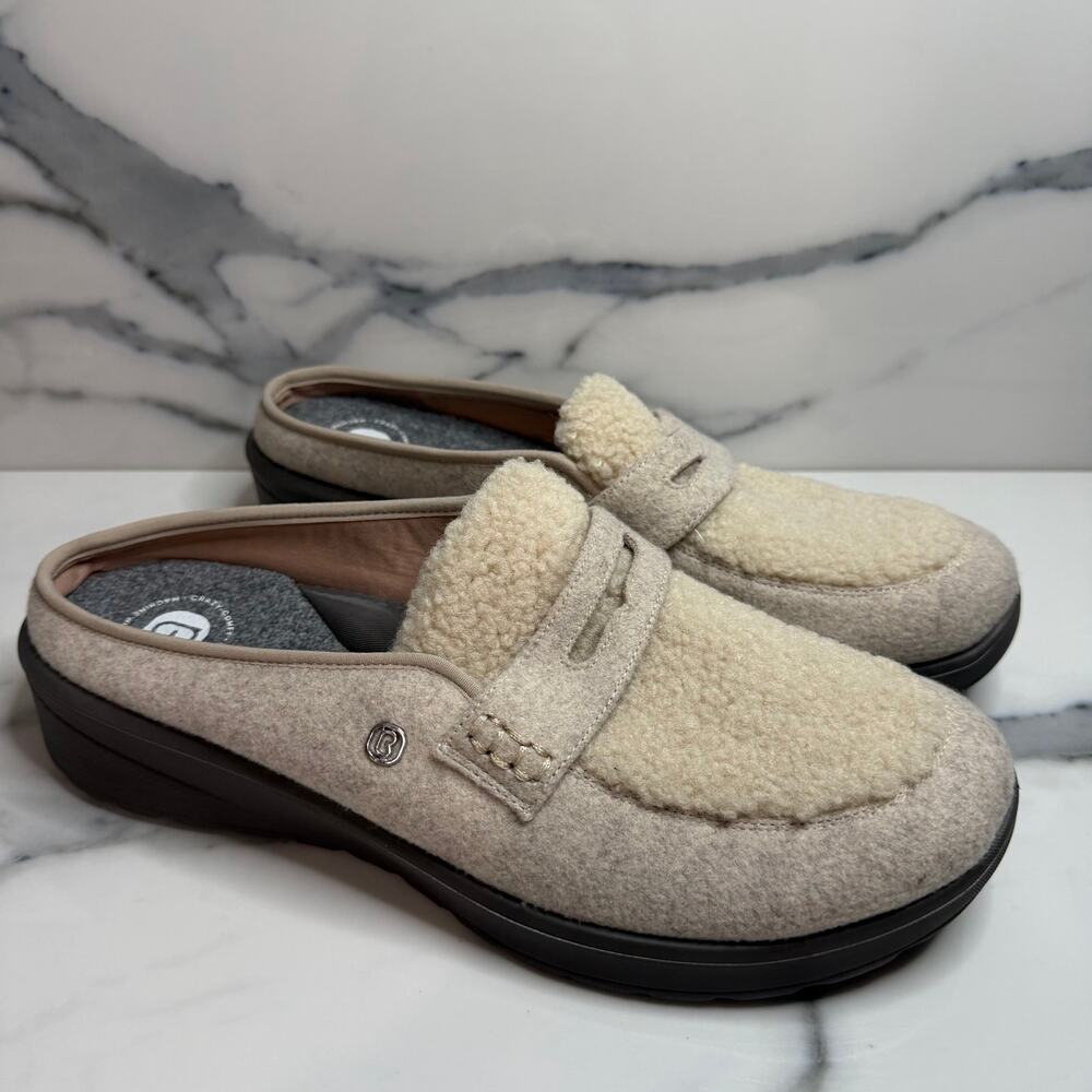 Bzees NWOT Wmns Beige Fleece Faux Shearling Georgia Mules Sz 11 Comfort Slip-On